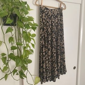 Vintage Laura Ashley floral skirt—size 8, black/beige